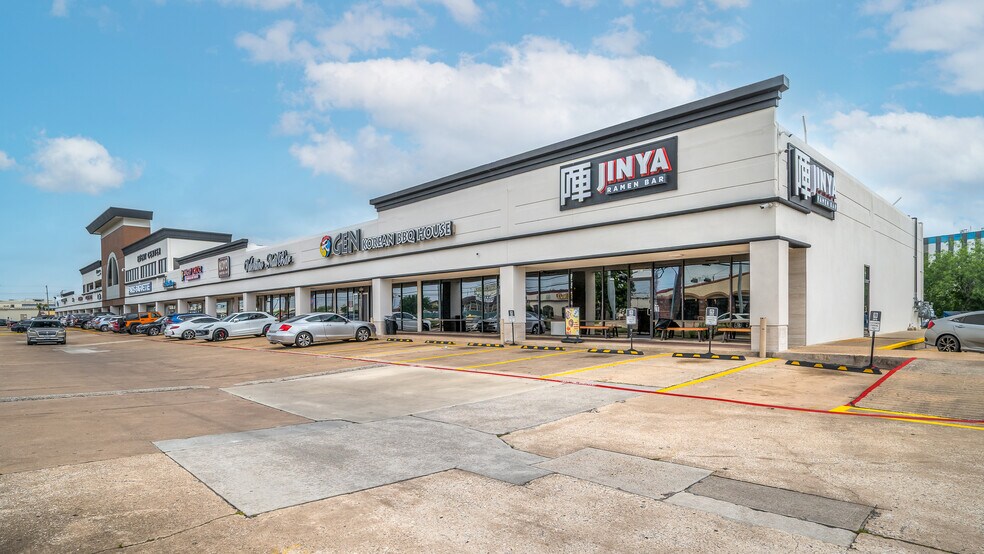 More Photos Of 18301-18313 Egret Bay Blvd, Houston Unknown For Lease