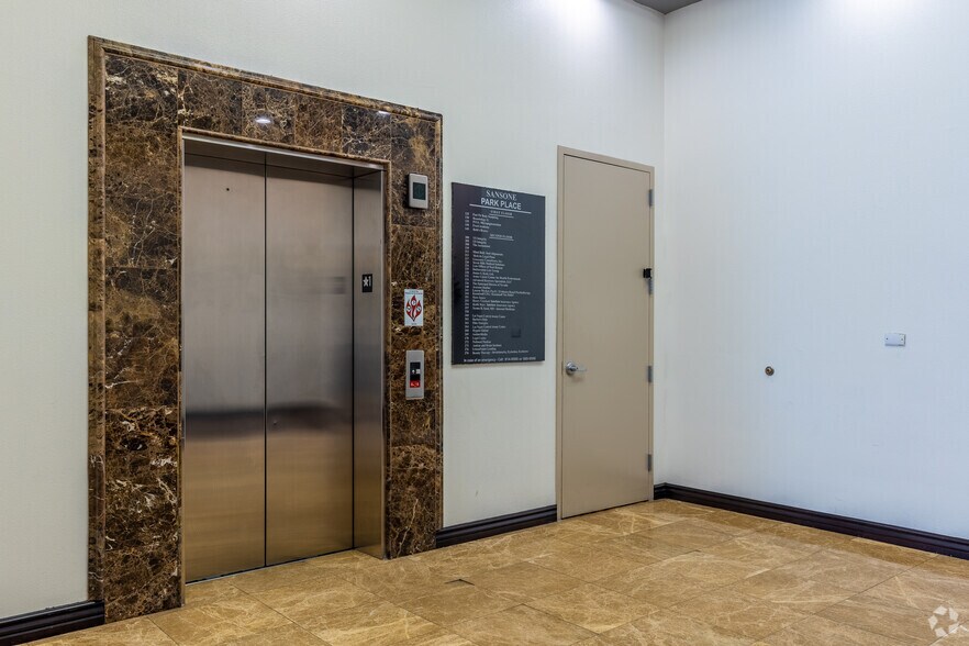 More Photos Of 9480 S Eastern Ave, Henderson Unknown For Lease