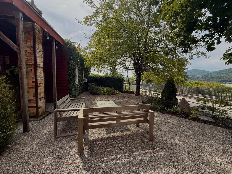 More Photos Of 21 Lower Station Rd, Garrison Storefront Retail Residential For Lease