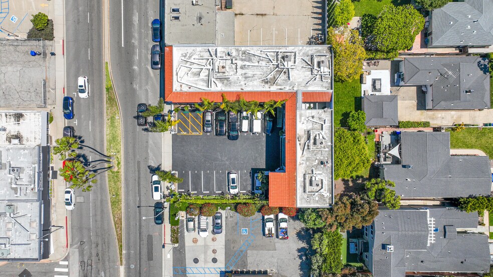 More Photos Of 1020 Manhattan Beach Blvd, Manhattan Beach Loft Creative Space For Lease