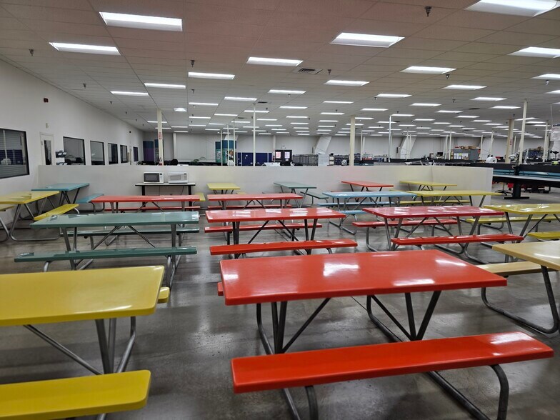 More Photos Of 1610 Commerce Way, Paso Robles Warehouse For Sale