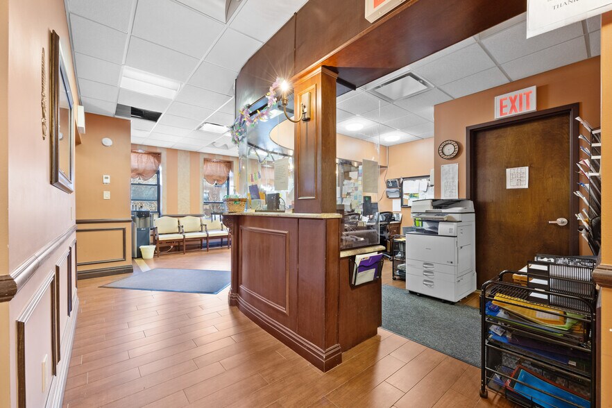 More Photos Of 7210 13th Ave, Brooklyn Medical For Lease
