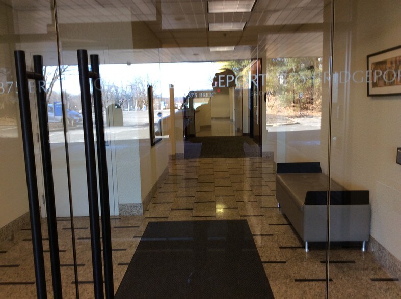 More Photos Of 375 Bridgeport Ave, Shelton Medical For Lease