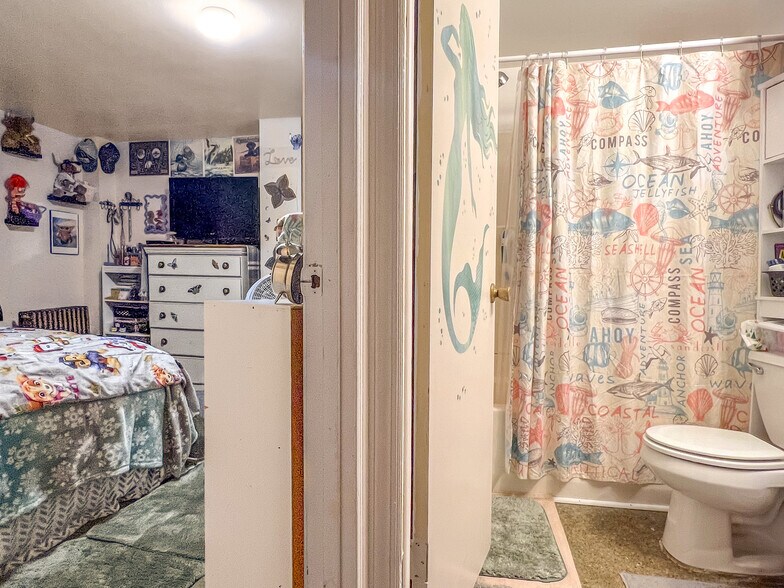 More Photos Of 153 Main St, Delhi Apartments For Sale