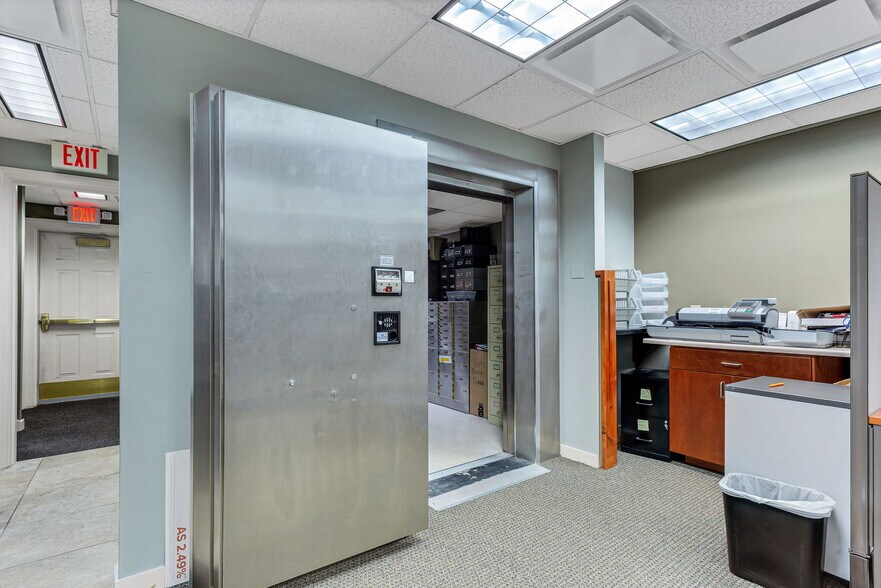 More Photos Of 280 Commonwealth Dr, Greenville Bank For Sale