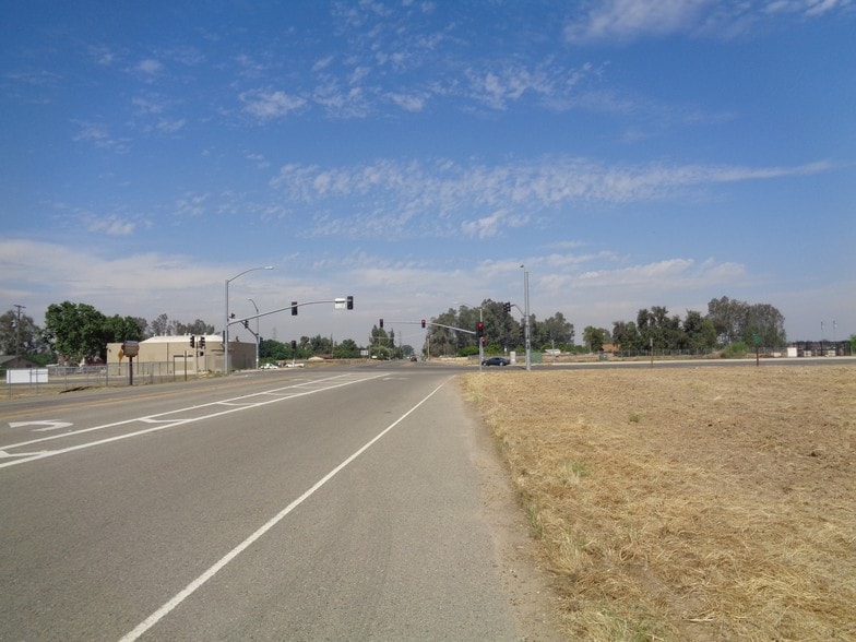 Primary Photo Of 7212 E Kings Canyon Rd, Fresno Land For Sale
