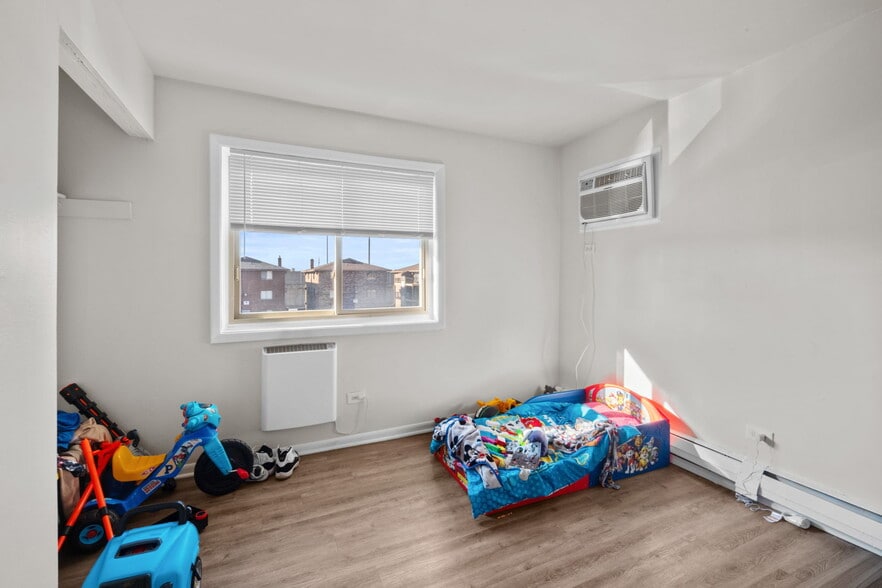 More Photos Of 3069 Bernice Rd, Lansing Apartments For Sale