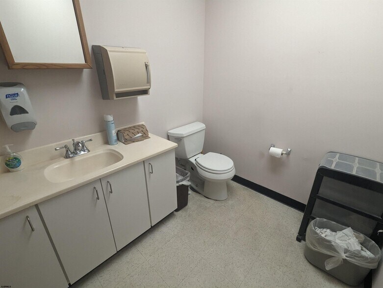 More Photos Of 1501 Tilton Rd, Northfield Office For Sale