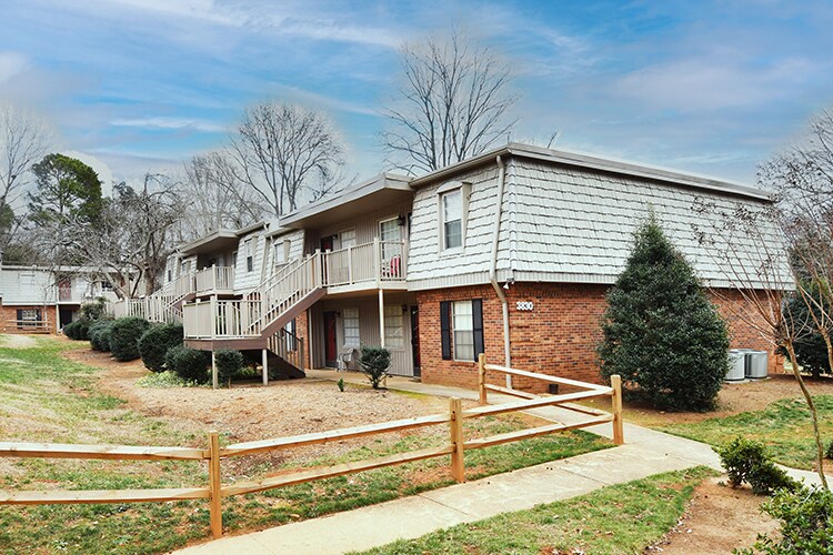 More Photos Of 3812 Country Club Rd, Winston-Salem Apartments For Sale