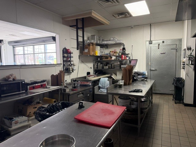 More Photos Of 601 Cranston St, Providence Storefront For Lease