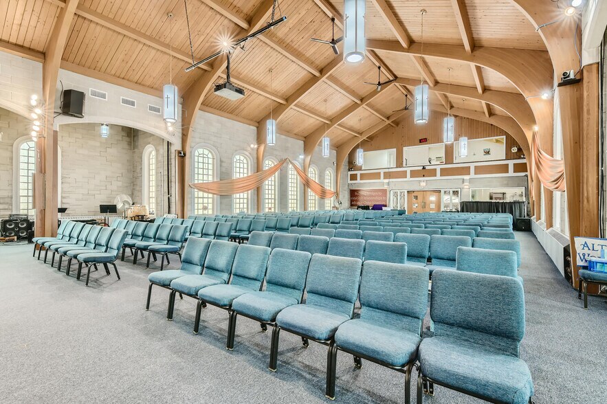 More Photos Of 2735 W 79th St, Chicago Religious Facility For Sale