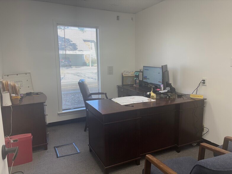 More Photos Of 4835 S Fulton Ave, Tulsa Medical For Lease