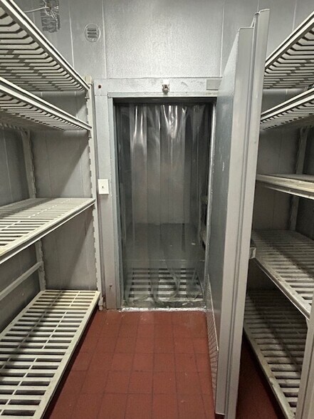 More Photos Of 442 Atlanta Hwy NW, Winder Restaurant For Lease