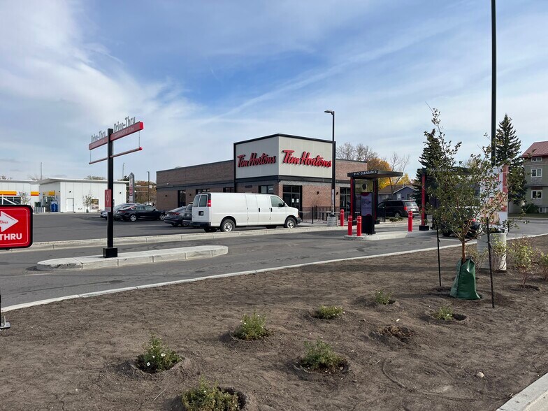 More Photos Of 4400 4th Ave, Regina Storefront For Lease