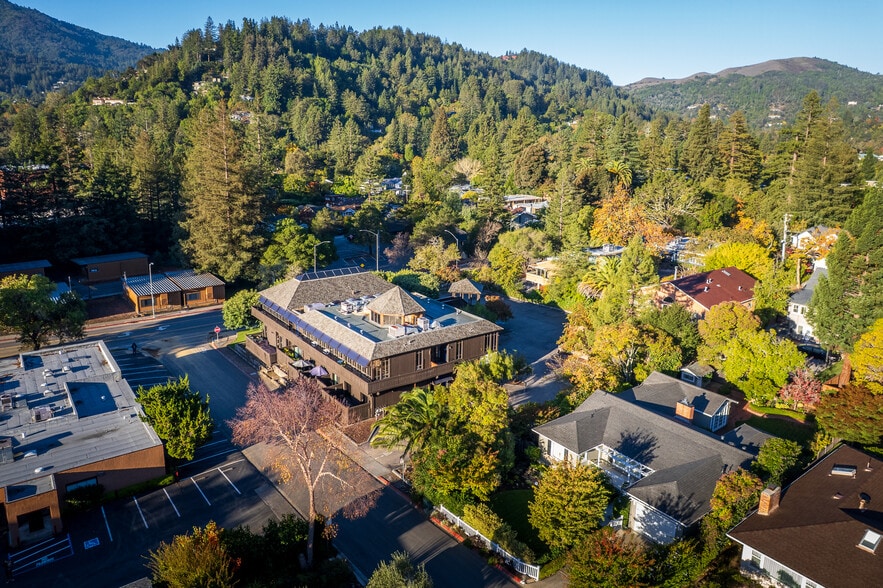 More Photos Of 1036 Sir Francis Drake Blvd, Kentfield Office For Lease