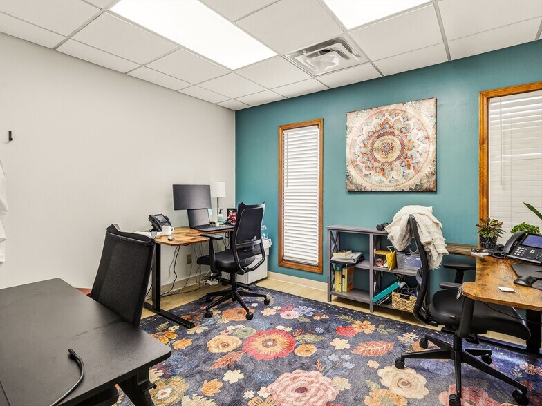 More Photos Of 6 Brooklet St, Asheville Medical For Sale