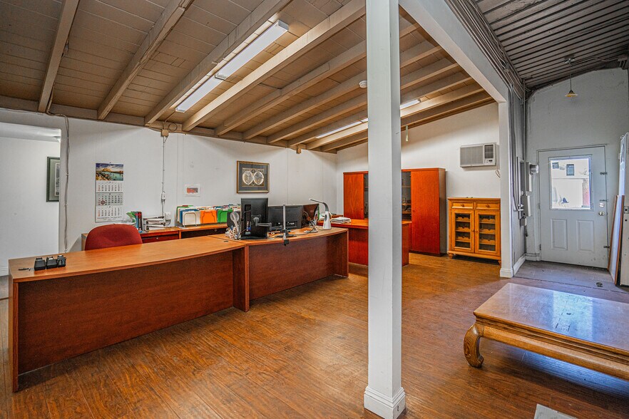 More Photos Of 6286 Beach Blvd, Buena Park Storefront For Sale