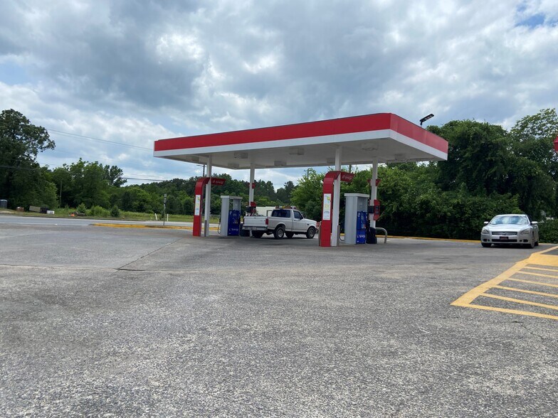 Primary Photo Of 2909 Highway 76, Chatsworth Convenience Store For Lease