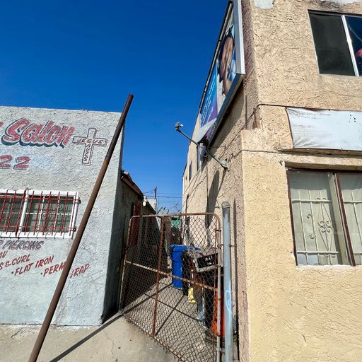 More Photos Of 10007 S San Pedro St, Los Angeles Apartments For Lease