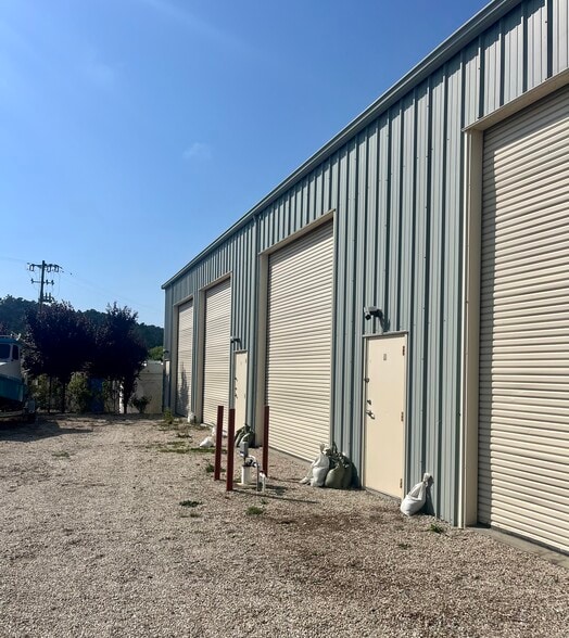 Primary Photo Of 111 Stanford Ave, Half Moon Bay Warehouse For Lease