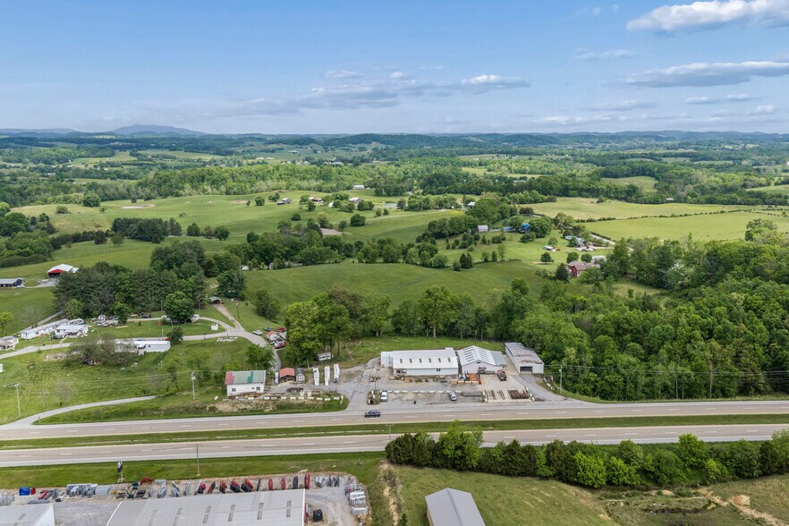 More Photos Of 3141 Highway 11 E, Telford Flex For Sale