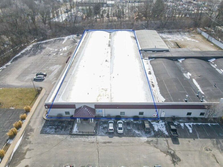 More Photos Of 503-527 New York Ave, New Castle Light Distribution For Lease