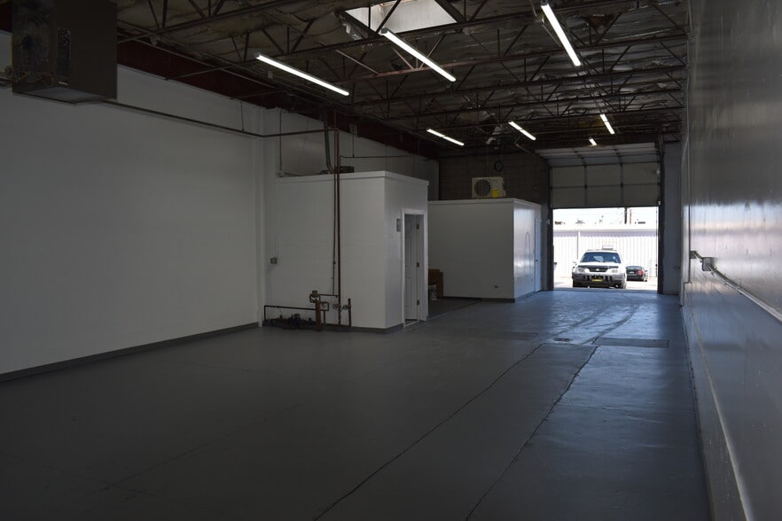 More Photos Of 16010 W 5th Ave, Golden Warehouse For Lease