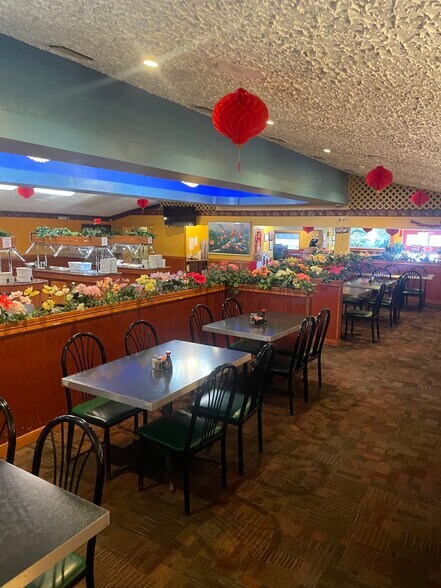 More Photos Of 1004 Division St, Waite Park Restaurant For Sale