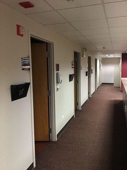 More Photos Of 6187 S Archer Ave, Chicago Medical For Lease