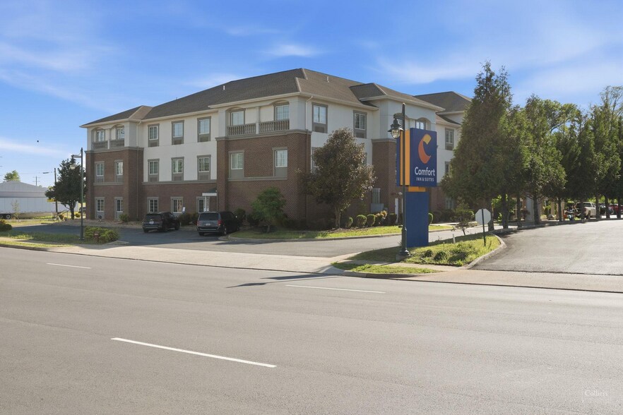 More Photos Of 334 Caroline St, Orange Hotel For Sale