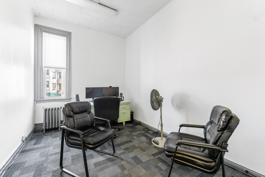 More Photos Of 21 W 25th St, Baltimore Office For Sale