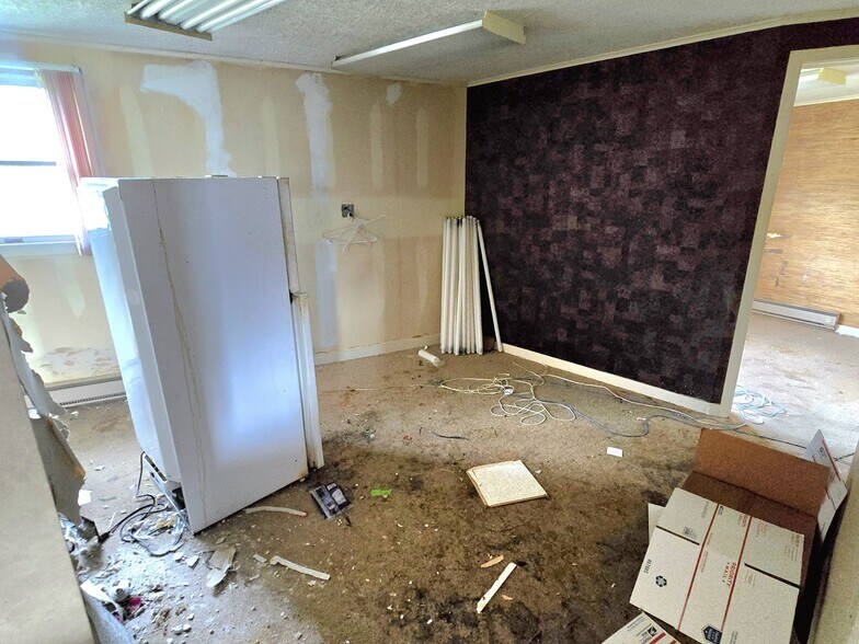 More Photos Of 420 Long Hill Rd, Groton Medical For Sale