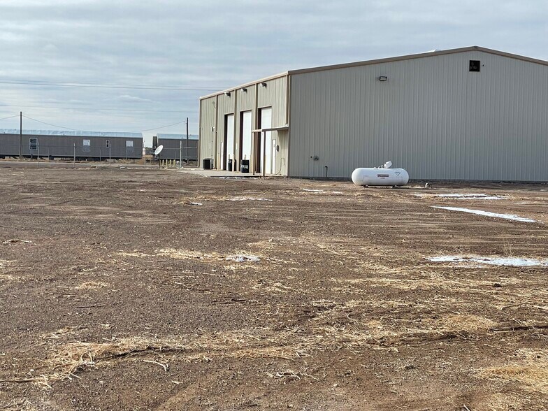 More Photos Of 2006 Oil Mill Rd, Pecos Industrial For Lease