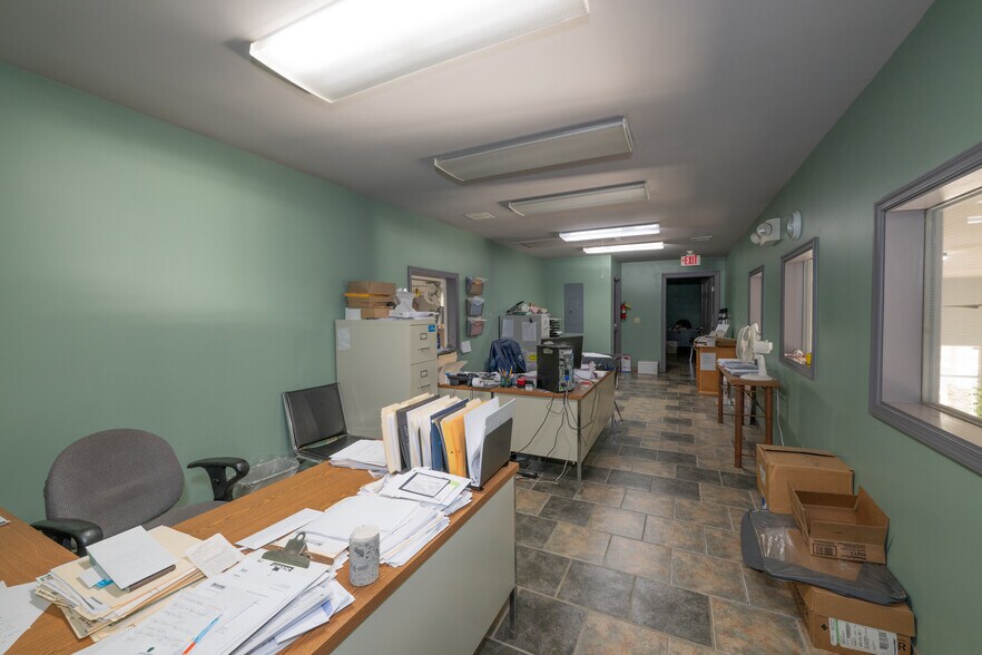More Photos Of 2003 Route 209, Brodheadsville Auto Dealership For Sale