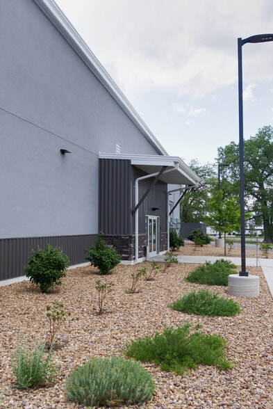 More Photos Of 6987 Rickenbacker Rd, Loveland Warehouse For Sale