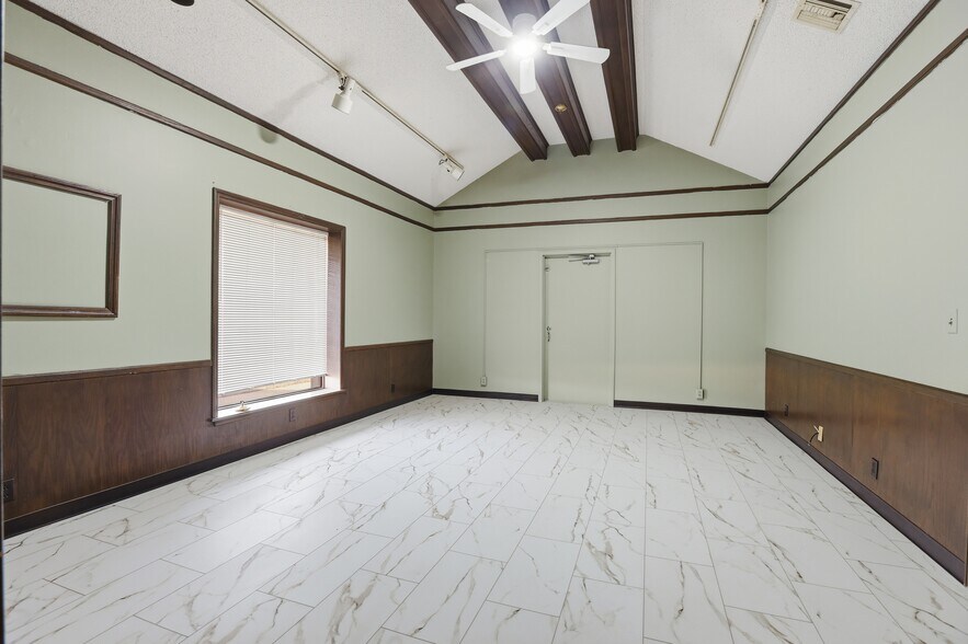 More Photos Of 4806 N Perkins Rd, Stillwater Office For Sale