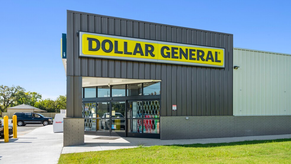 More Photos Of 5602 N Lewis Ave, Tulsa Freestanding For Sale