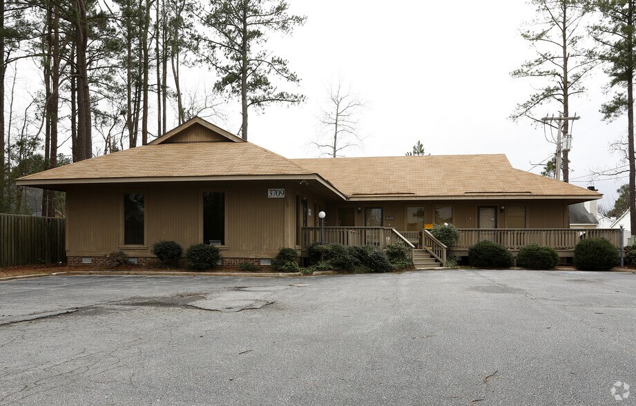 More Photos Of 3709 Westridge Circle Dr, Rocky Mount Office For Lease