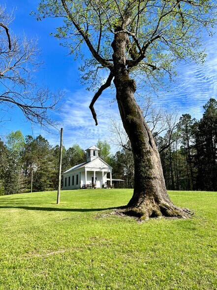 Primary Photo Of 85 Carmel Church Rd, Natchez Religious Facility For Sale