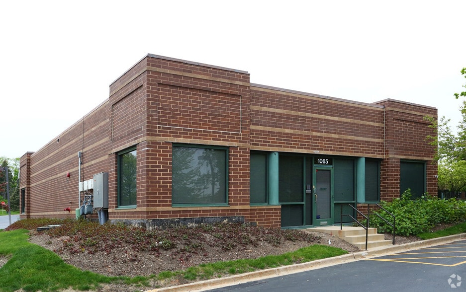More Photos Of 1091-1099 W Hawthorn Dr, Itasca Unknown For Lease