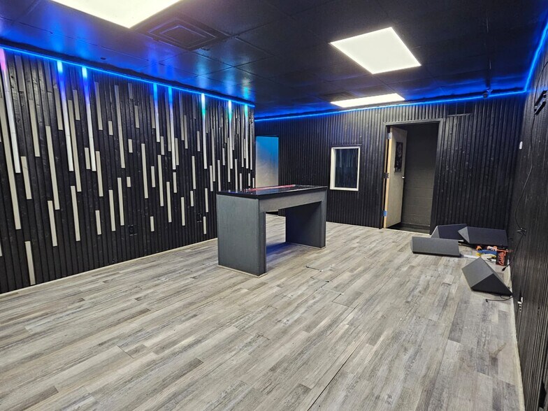 More Photos Of 2517 Gresham Rd SE, Atlanta Freestanding For Sale