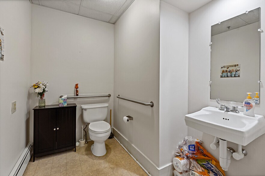 More Photos Of 323 State St, Augusta Office Residential For Sale