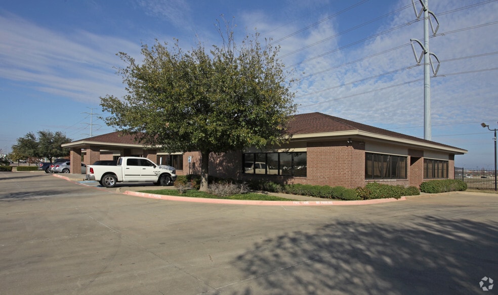 Primary Photo Of 4601 Hollow Tree Dr, Arlington Office For Lease
