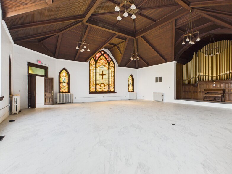More Photos Of 220 E 6th St, Minden Office Residential For Sale