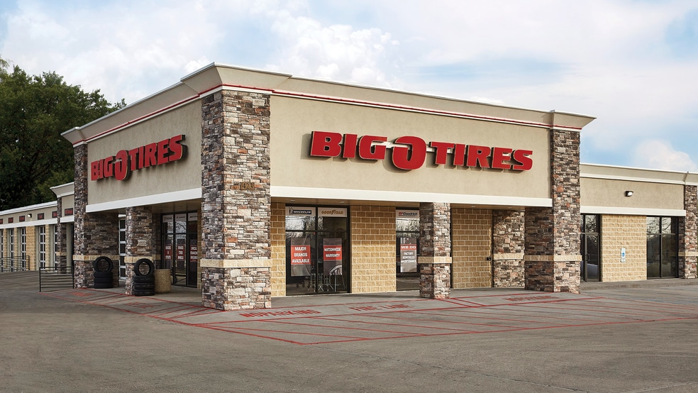 More Photos Of 1271 Tasha Blvd, Shakopee General Retail For Sale