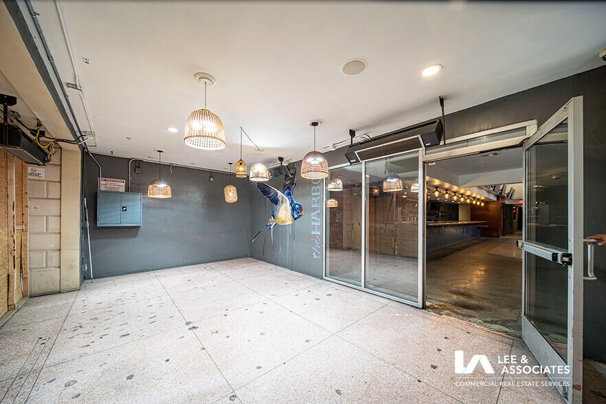 More Photos Of 130 Pine Ave, Long Beach Loft Creative Space For Sale