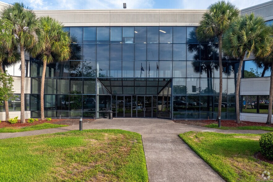 More Photos Of 604 Courtland St, Orlando Office Residential For Lease