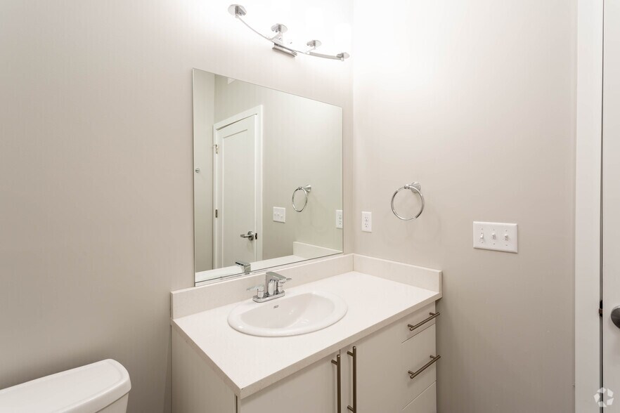 More Photos Of 490 Broadway St, Buffalo Apartments For Lease