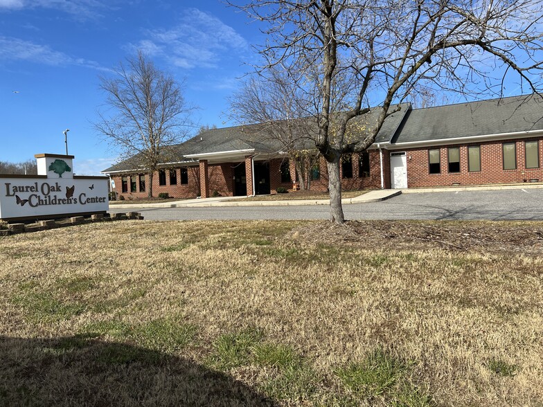 Primary Photo Of 1004 Old Plank Rd, High Point Daycare Center For Sale