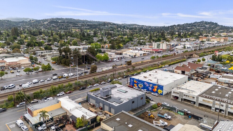 More Photos Of 1401 Old County Rd, San Carlos Manufacturing For Sale